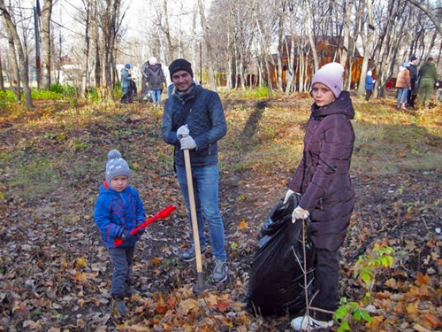 Субботник в лагере Солнечный